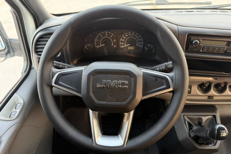 Used JMC Transit 2017 2.8T Commercial Version Short Wheelbase Mid-Roof 6/7/8-Seater JX493
