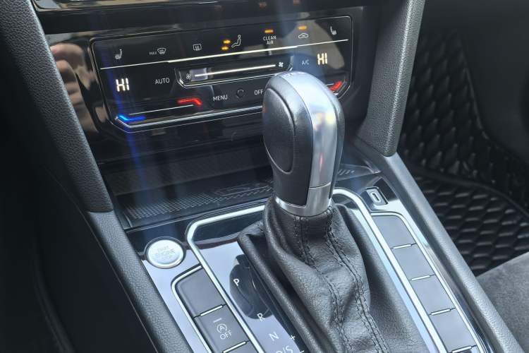 Used Volkswagen Magotan 2020 330TSI DSG Luxury Edition
