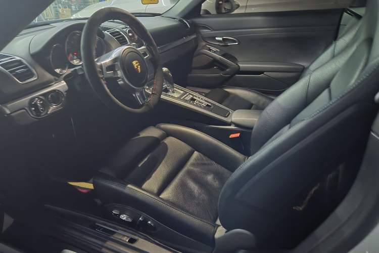 Used Porsche Boxster 2013 Boxster 2.7L
