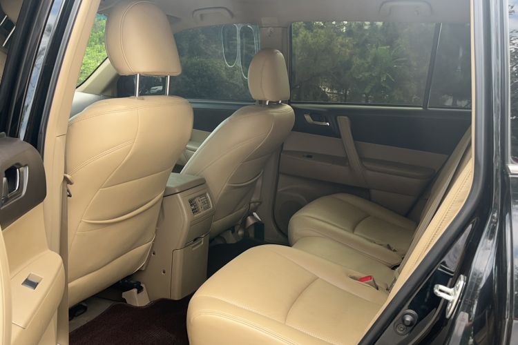 Used Toyota Highlander 2012 2.7L 2WD 5-Seater Elite Edition
