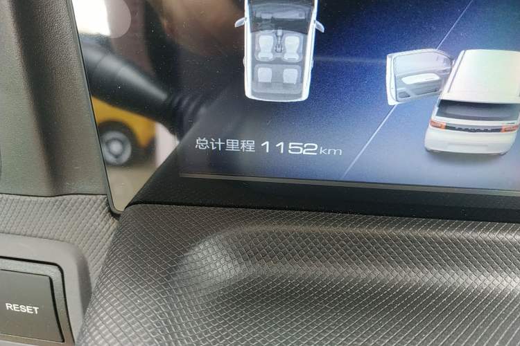 Used Wuling Hongguang MINIEV 2021 Macaron Premium Model – Lithium Iron Phosphate
