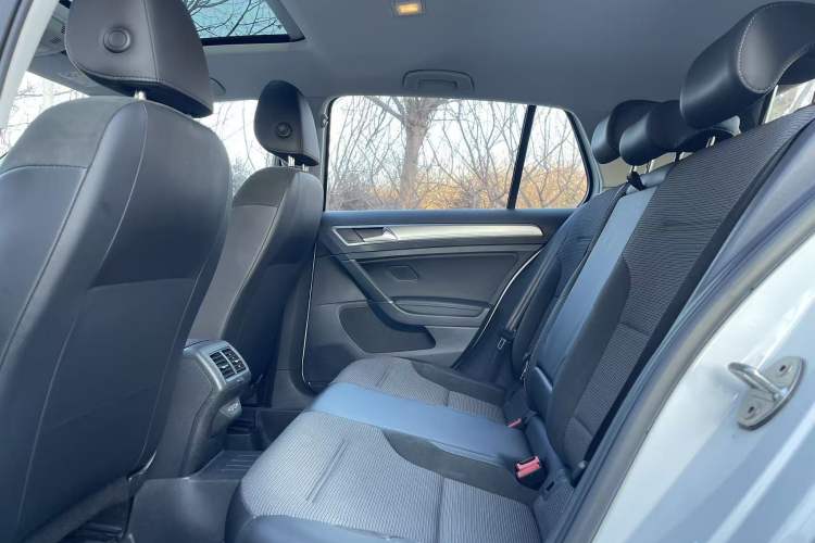 Used Volkswagen Golf 2020 280TSI DSG Comfort Version
