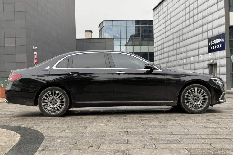 Used Mercedes-Benz E-Class 2023 Updated E 300 L Fashion Edition
