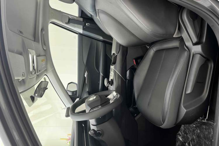 Used Changan Eado 2025 Blue Whale 1.5T 500Bar Prestige Model
