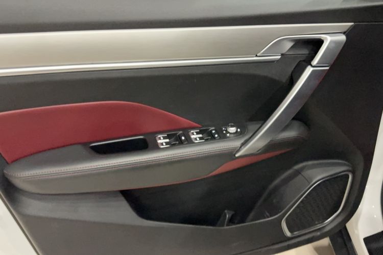 Used Geely Auto Coolray 2020 Facelift 240T DCT Hunter
