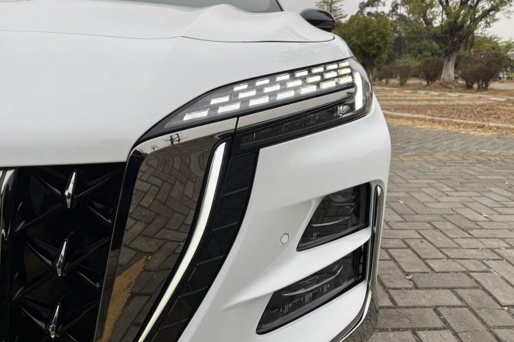 Used Hongqi H6 2023 2.0T ZhiShang Version