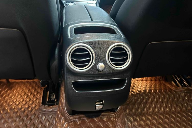 Used Mercedes-Benz GLC 2020 Facelifted GLC 260 L 4MATIC Dynamic Edition
