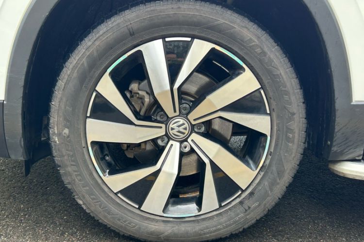 Used Volkswagen Tayron 2020 280TSI Two-Wheel Drive Luxury Connect Edition
