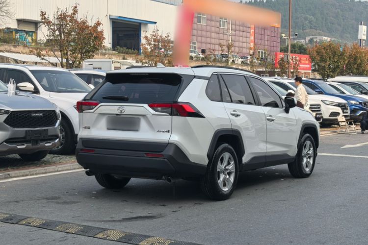 Used Toyota RAV4 2023 2.0L CVT Two-Wheel Drive Urban Edition
