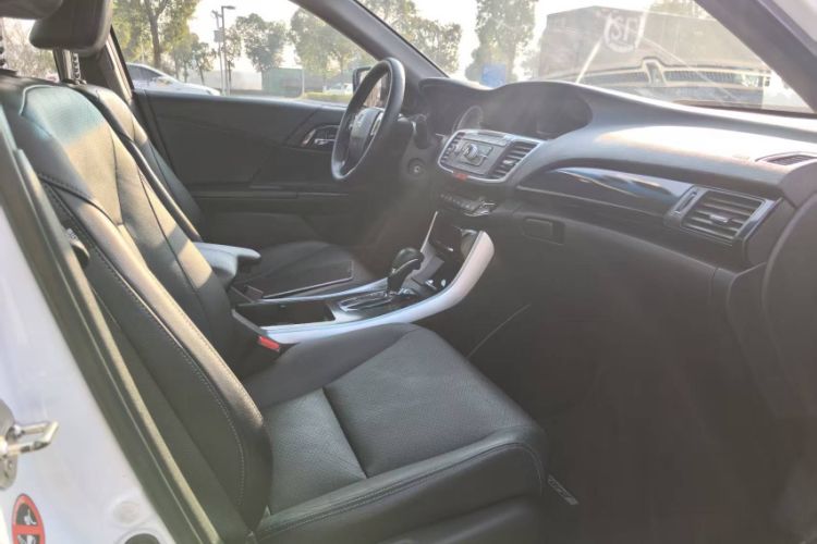 Used Honda Accord 2016 2.0L Elite Edition
