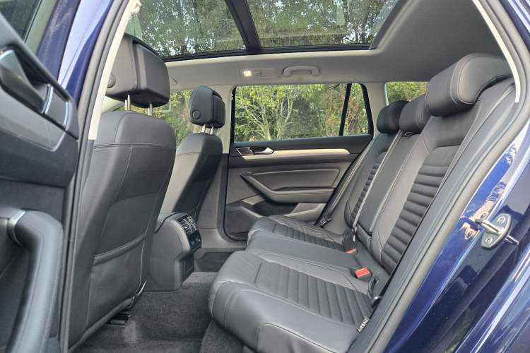 Used Volkswagen Variant 2018 380TSI Two-Wheel Drive Comfort Edition