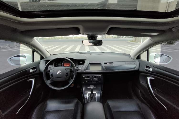 Used Citroen C5 2014 1.6T Automatic Luxury Model
