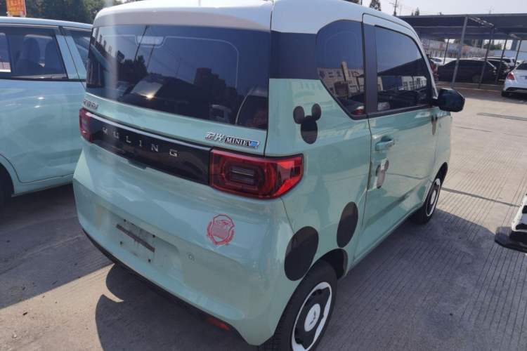 Used Wuling Hongguang MINIEV 2021 Macaron Premium Model – Lithium Iron Phosphate
