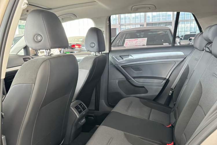 Used Volkswagen Golf 2019 280TSI DSG Comfort Version China V Standard
