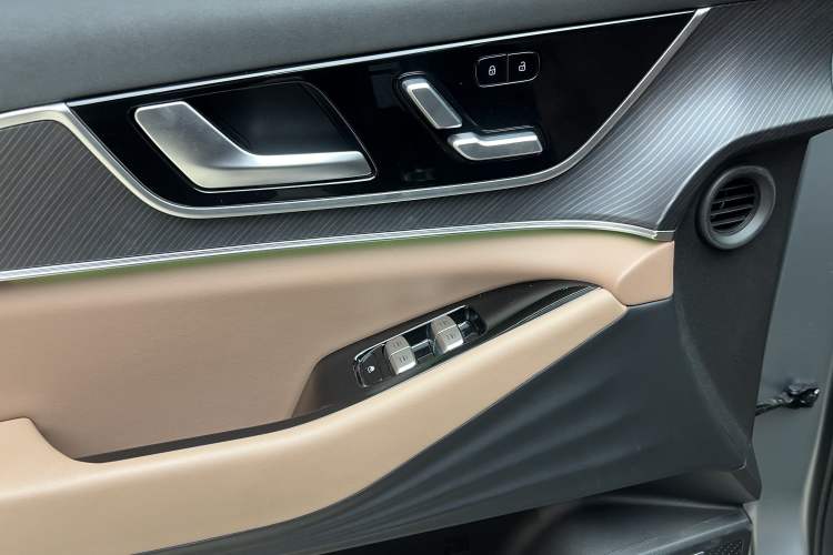 Used Chery Tiggo 8 L 2024 2.0T Two-Wheel Drive Prestige Version 5 Seats