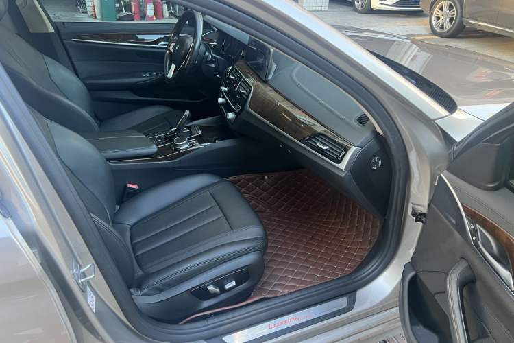 Used BMW 5 Series 2018 525Li Luxury Package