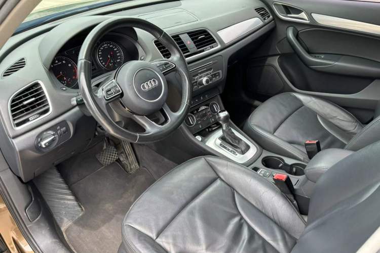 Used Audi Q3 2016 30 TFSI Fashion Model
