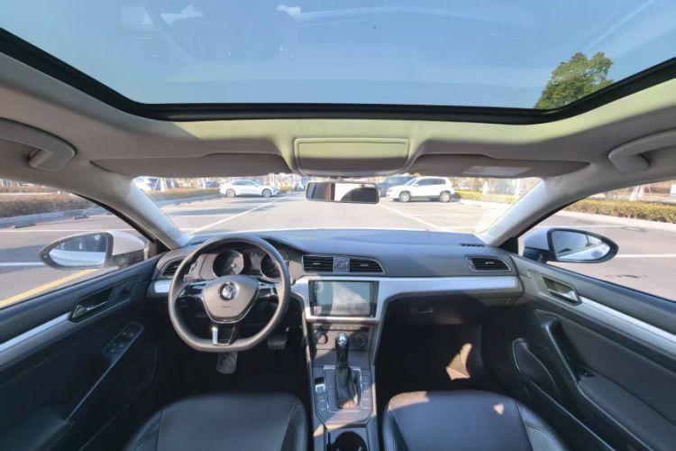 Used Volkswagen Lamando 2017 230TSI DSG Fashion Edition
