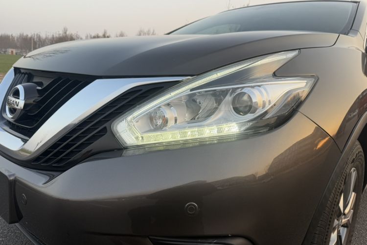 Used Nissan Murano 2019 2.5L XL Two-Wheel Drive Smart Connect Luxury Edition China VI Standard