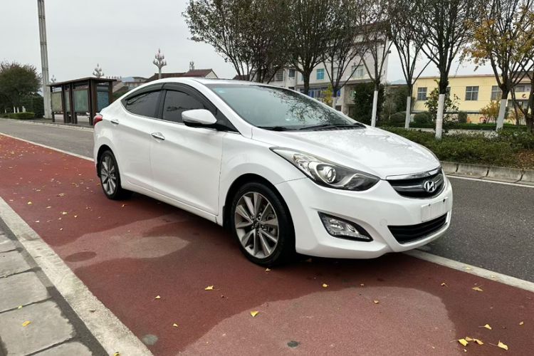 Used Hyundai Elantra 2015 1.6L Automatic Luxury Model