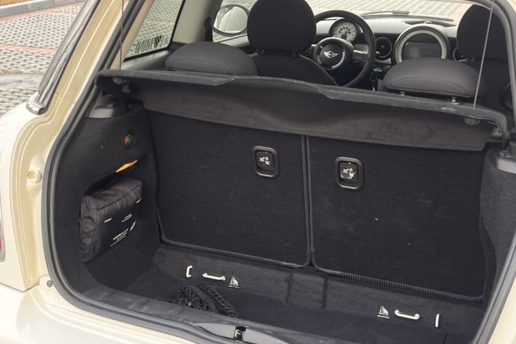 Used  MINI 2011 1.6L COOPER Fun
