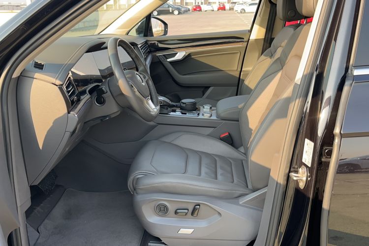 Used Volkswagen Touareg 2019 2.0TSI Ruiyi Edition China VI Standard
