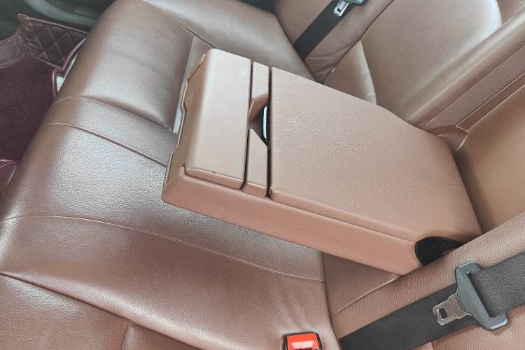 Used BMW 5 Series 2014 520i Elegant Edition
