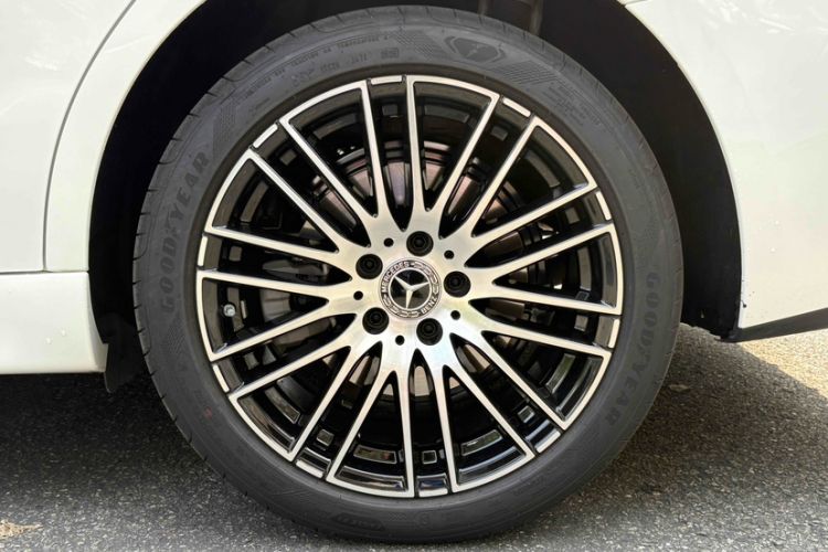 Used Mercedes-Benz C-Class 2025 C 260 L Sport Edition
