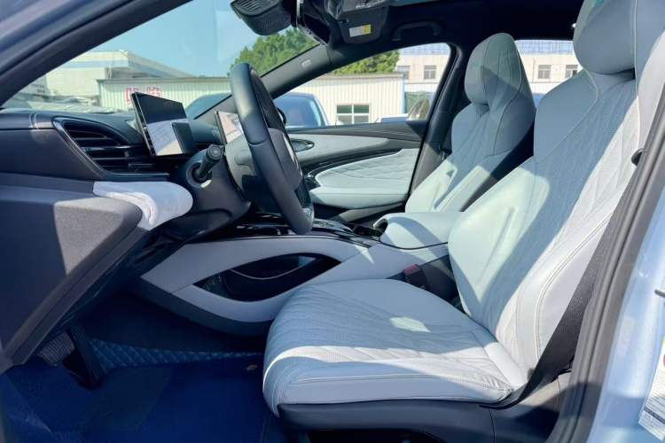 Used BYD Seal 2022 550 km Standard Range Rear-Wheel Drive Prestige Version
