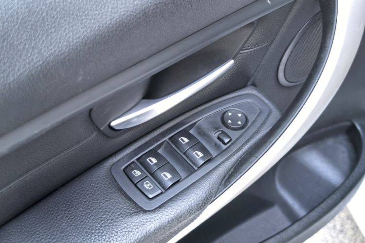 Used BMW 3 Series 2015 328Li Fashion Model