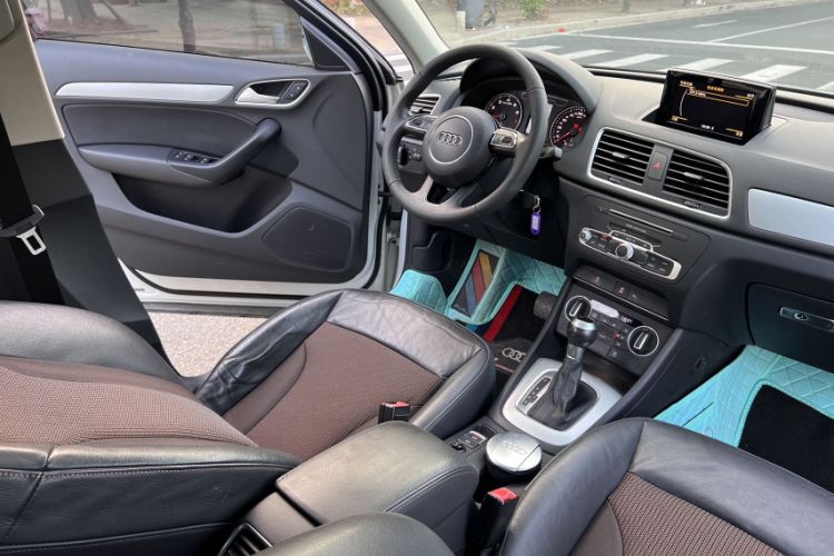 Used Audi Q3 2017 30 TFSI Fashion Model
