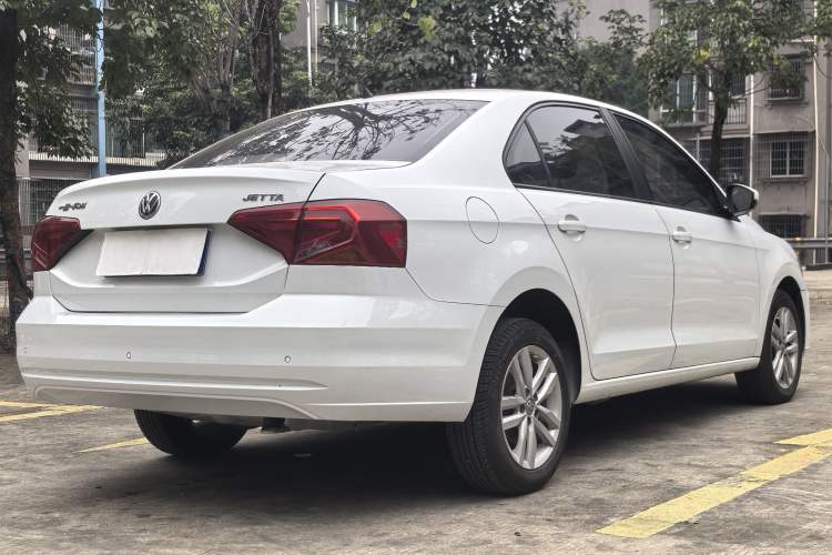 Used Volkswagen Jetta 2019 Dream Edition 1.5L Manual Fashion Version