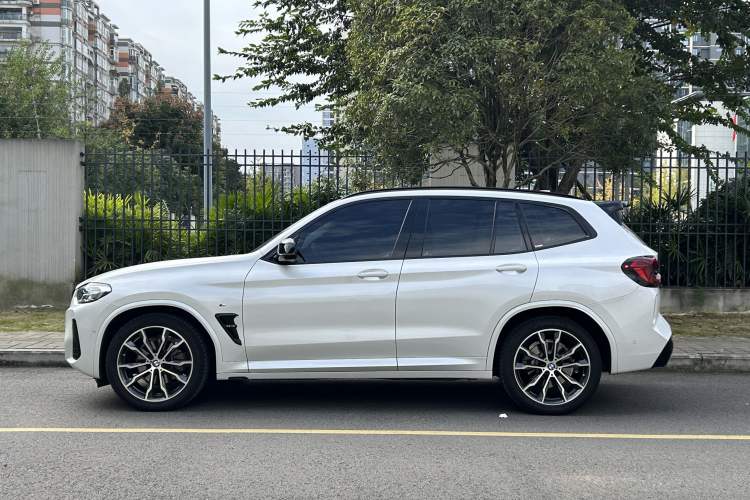 Used BMW X3 2023 Restyled xDrive30i Leading Edition M Night Sky Package
