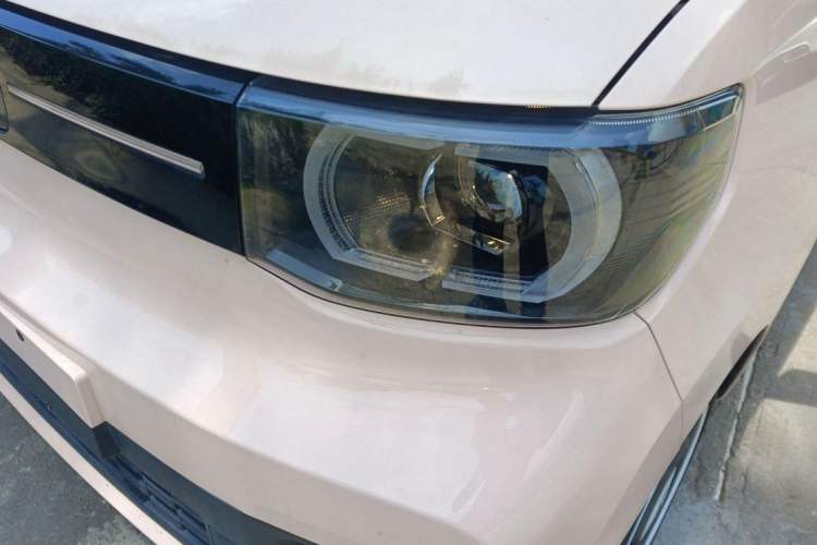 Used Wuling Hongguang MINIEV 2022 Macaron Premium Model – Lithium Ternary Battery
