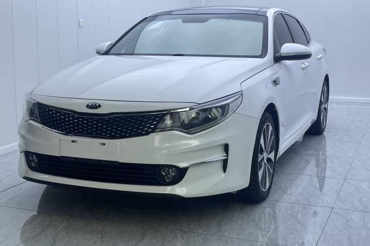 Used Kia K5 2016 2.0L Automatic LUX

