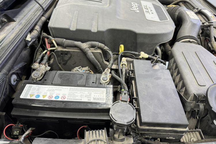 Used  Wrangler 2012 3.6L Sahara two-door version