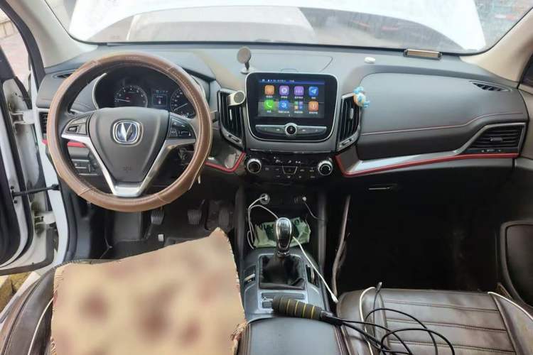 Used Changan CS55 2017 1.5T Manual Colorful Edition
