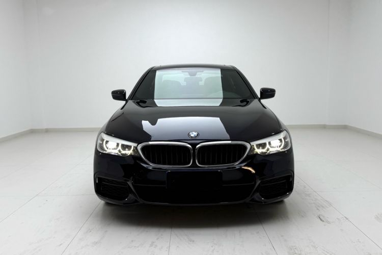 Used BMW 5 Series 2019 Facelifted 530Li Leading Edition M Sport Package

