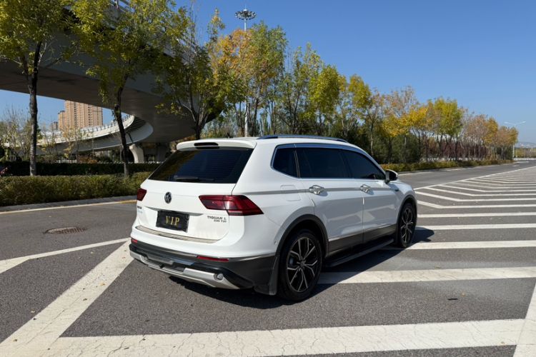 Used Volkswagen Tiguan L 2017 330TSI Automatic Two-Wheel Drive Flagship Edition
