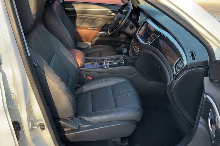 Used GAC Trumpchi GS7 2017 280T Two-Wheel Drive Luxury Model
