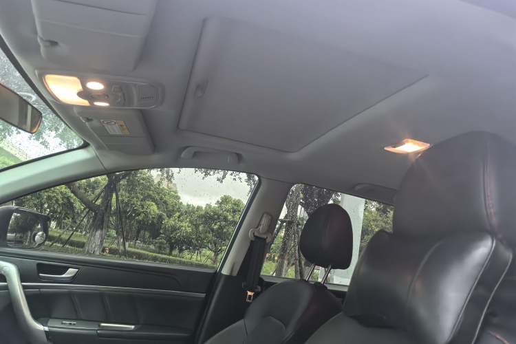 Used Haval M6 2019 1.5T DCT Two-Wheel Drive Elite Version China VI Standard
