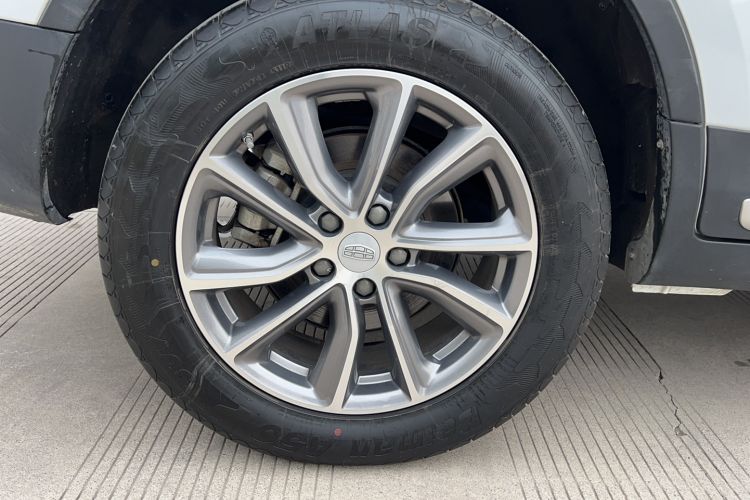 Used Geely Auto Emgrand X7 Sport 2020 1.8TD Manual Two-Wheel Drive Zhiya Model
