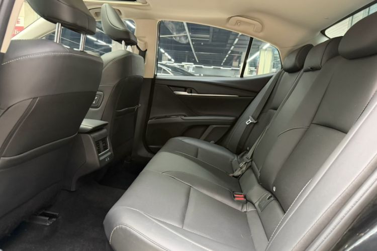 Used Toyota Camry 2024 Dual-Motor 2.0 HGVP Luxury Edition