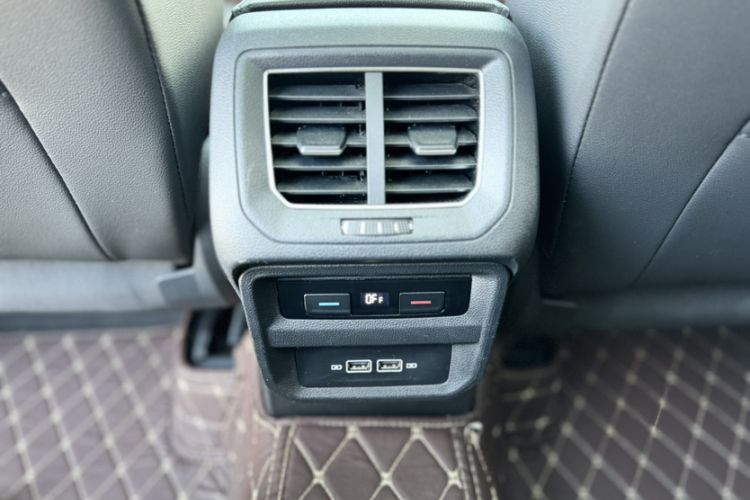 Used Volkswagen Tayron 2019 330TSI Two-Wheel Drive Luxury Model China VI Standard