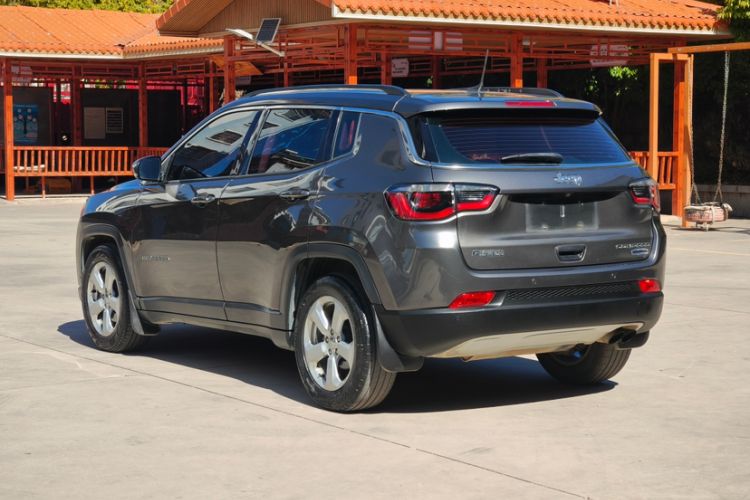 Used  Compass 2017 200T Automatic Family Edition