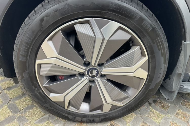 Used BYD Tang New Energy 2021 EV Four-Wheel Drive High-Performance Luxury Model