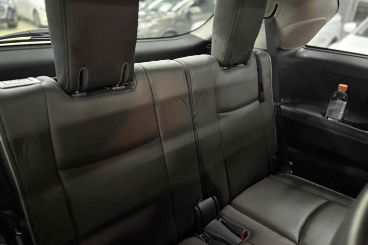 Used Infiniti QX60 2016 2.5 S/C Hybrid Two-Wheel-Drive Excellence Edition China V Standard