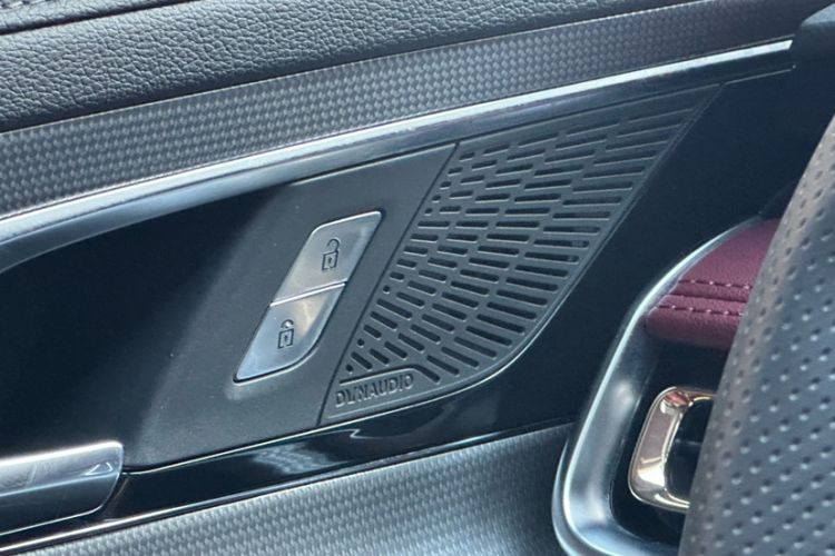 Used Hongqi H5 2024 2.0T Automatic Smart Connect Flagship Edition