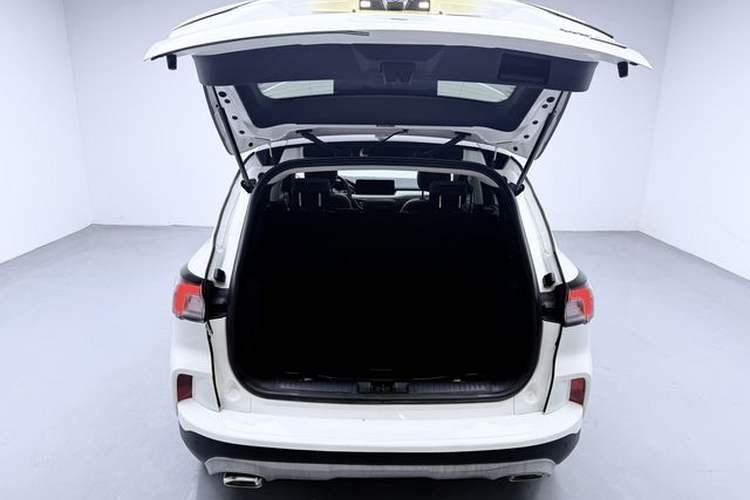 Used Ford Escape 2020 EcoBoost 245 Two-Wheel-Drive Titanium Edition