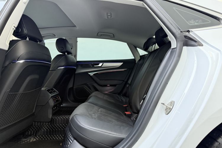 Used Audi A7L 2022 45 TFSI S-line Dream-Building Crystal Flow Package
